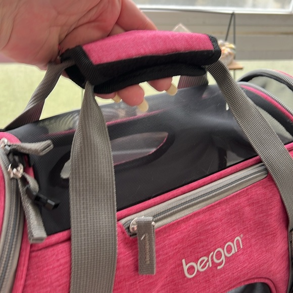 Bergan soft sided pet carrier NWOT - Picture 9 of 10